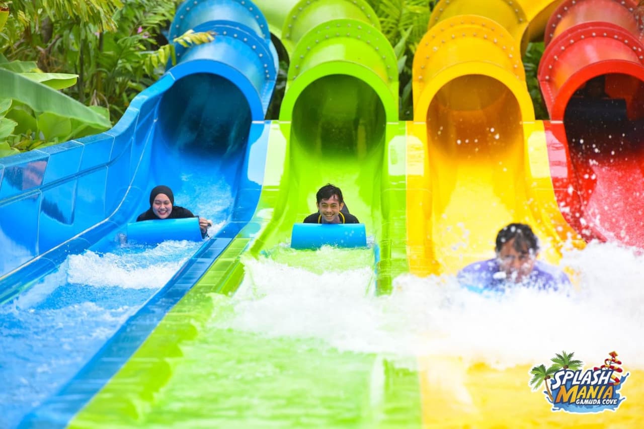 Night Splash - The Galaxy Playground by SplashMania Ticket - image 3